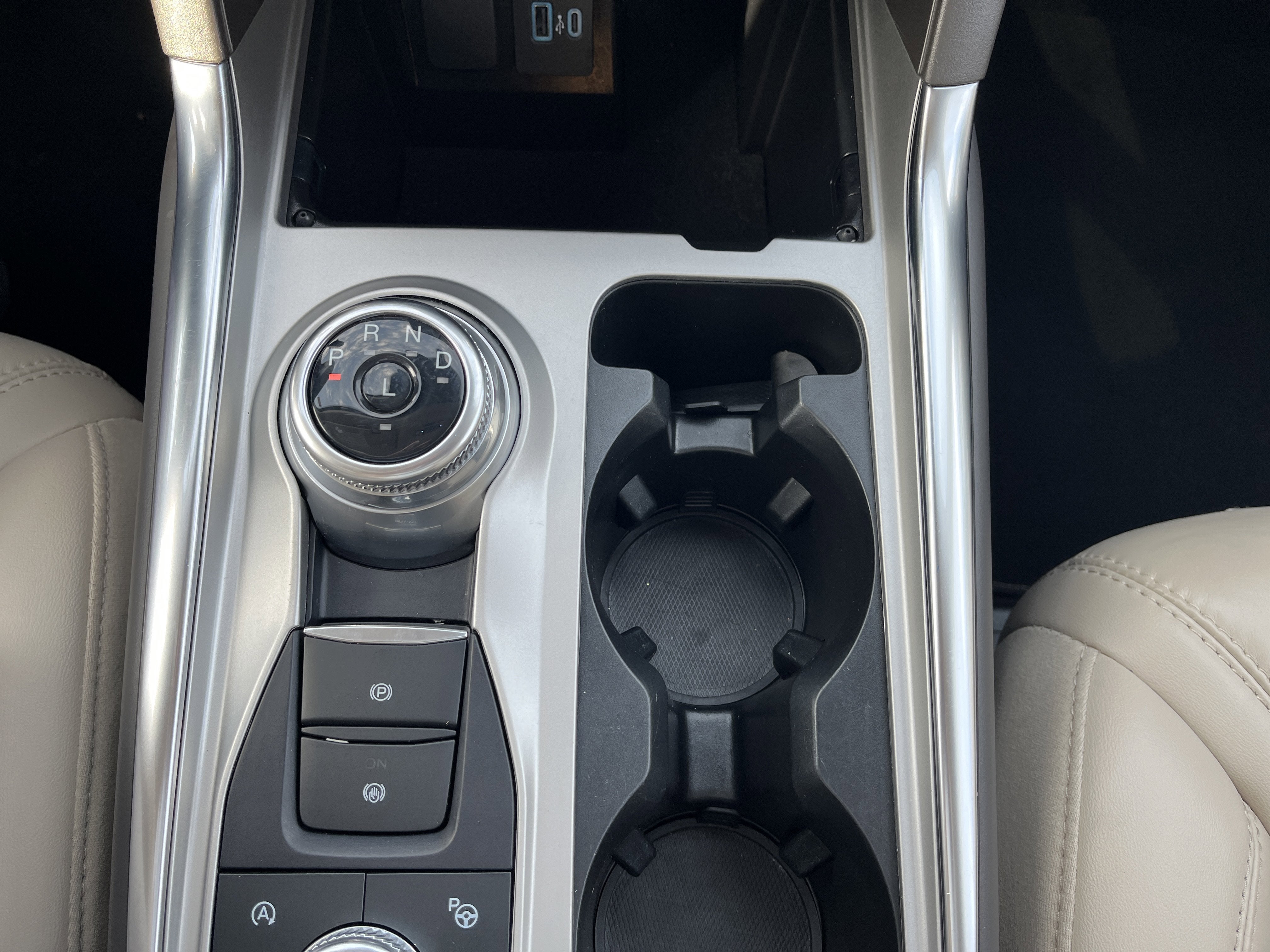 2024 Ford Explorer Platinum