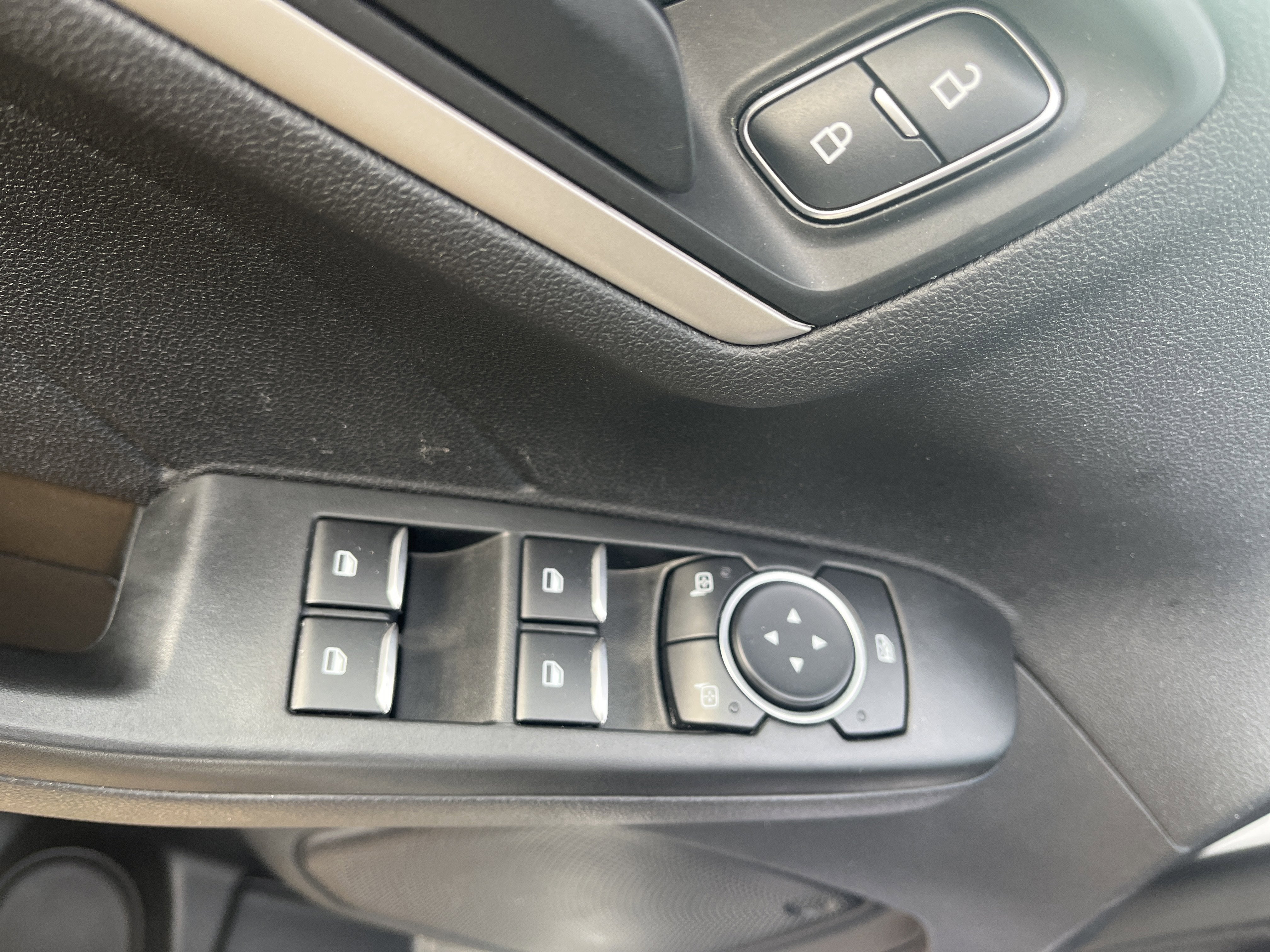 2022 Ford Escape SE Hybrid