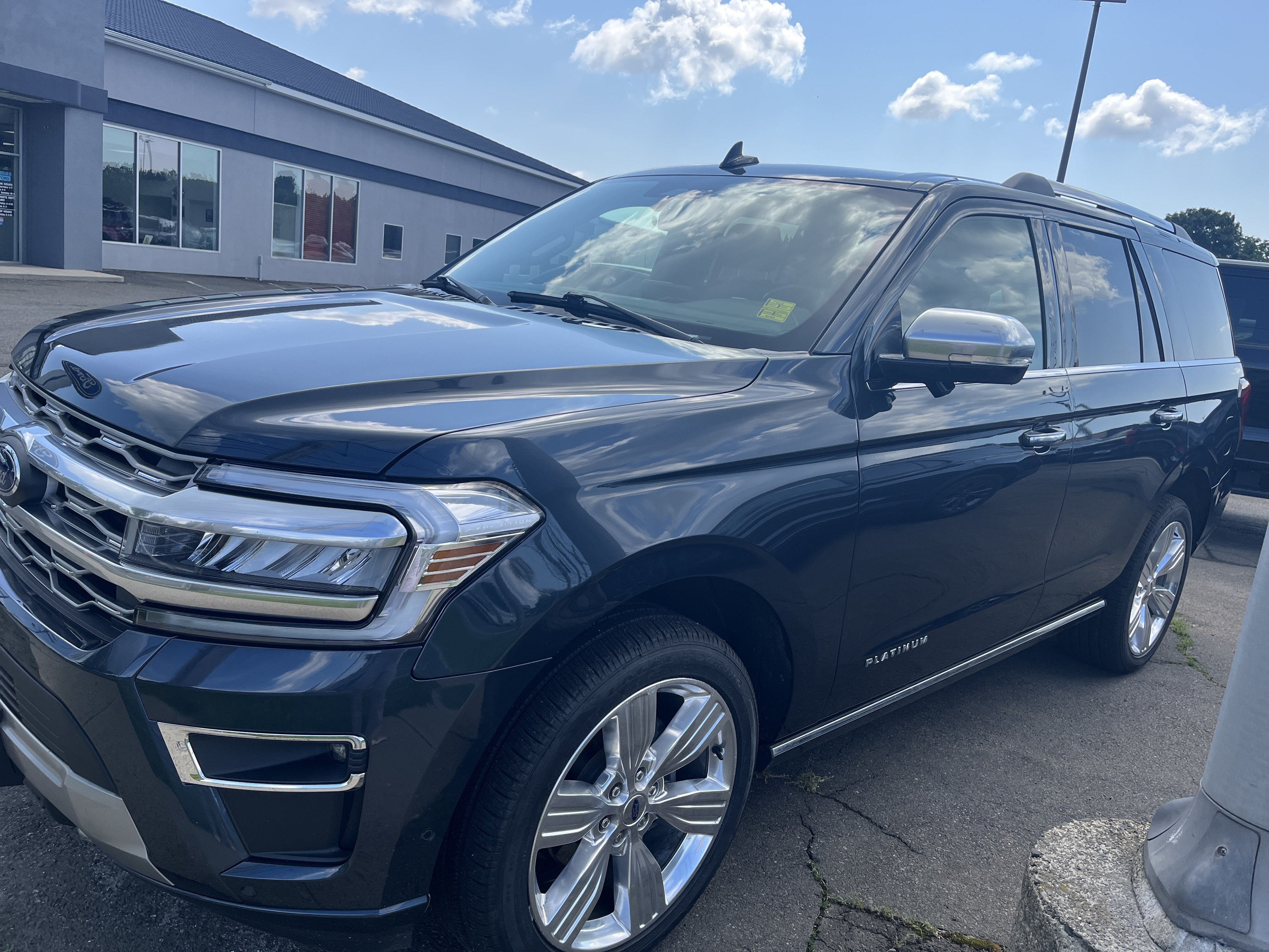 2024 Ford Expedition Platinum