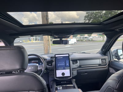 2024 Ford Expedition Platinum