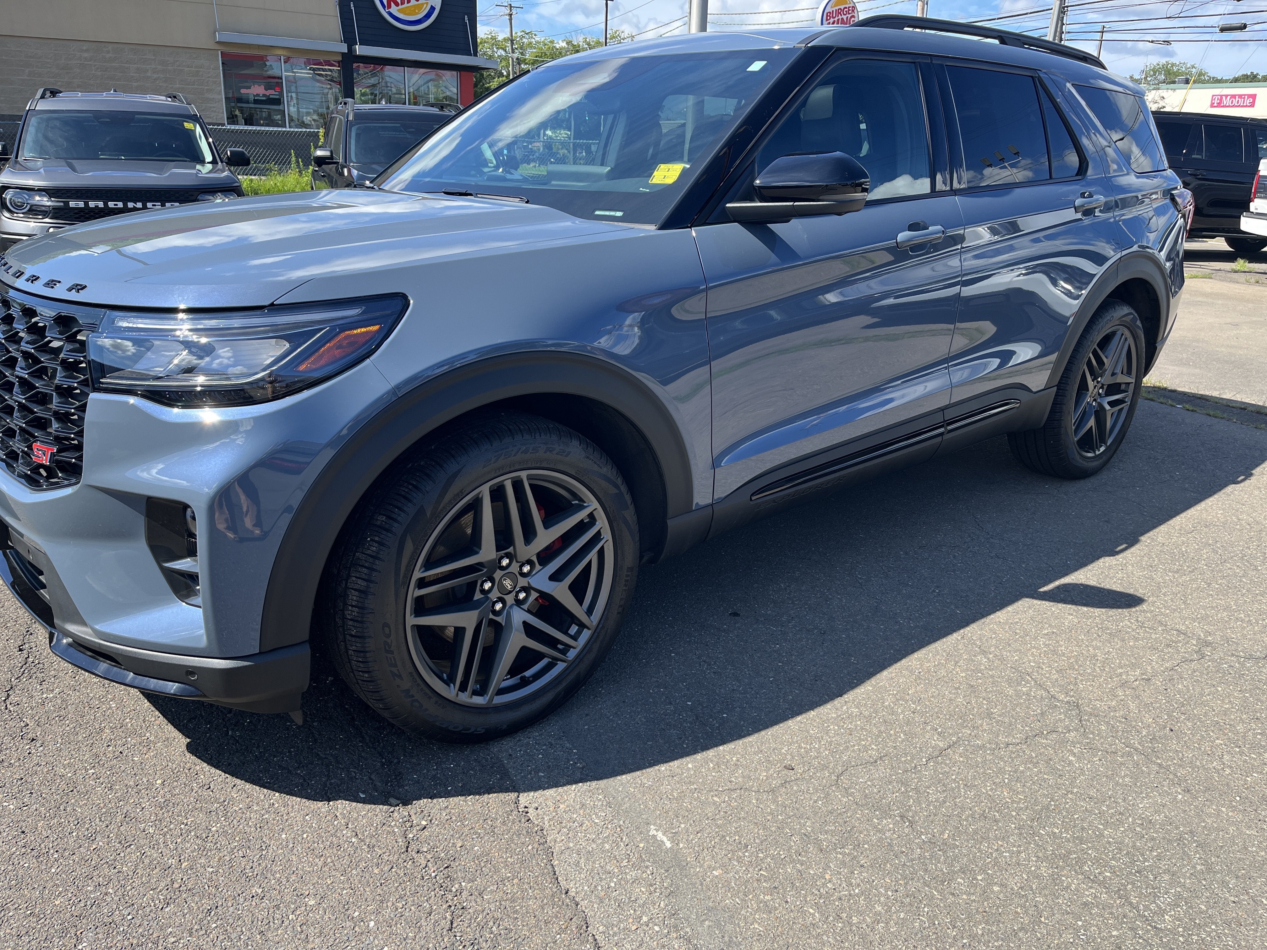 2025 Ford Explorer ST