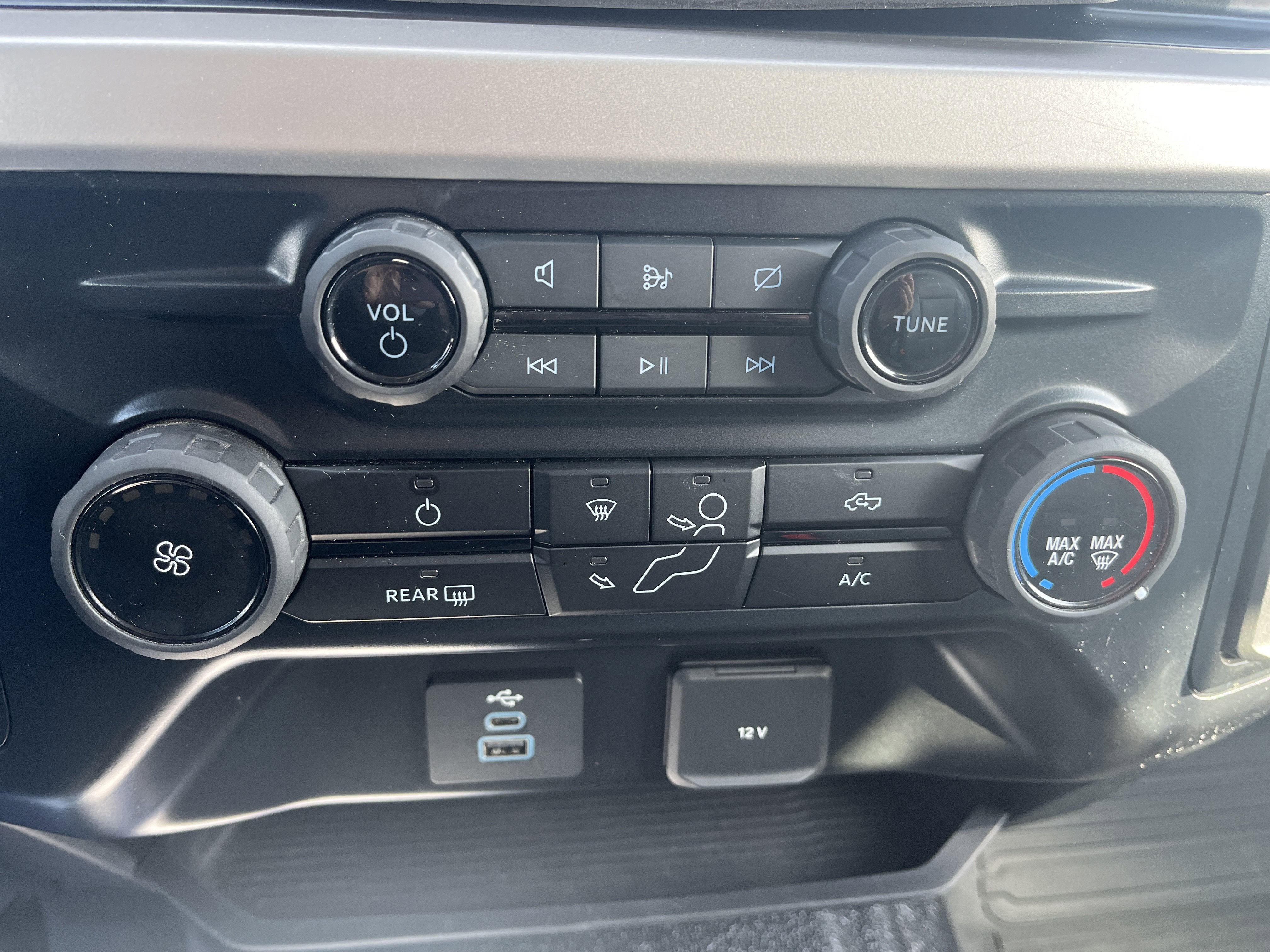 2024 Ford Super Duty F-350 SRW XL