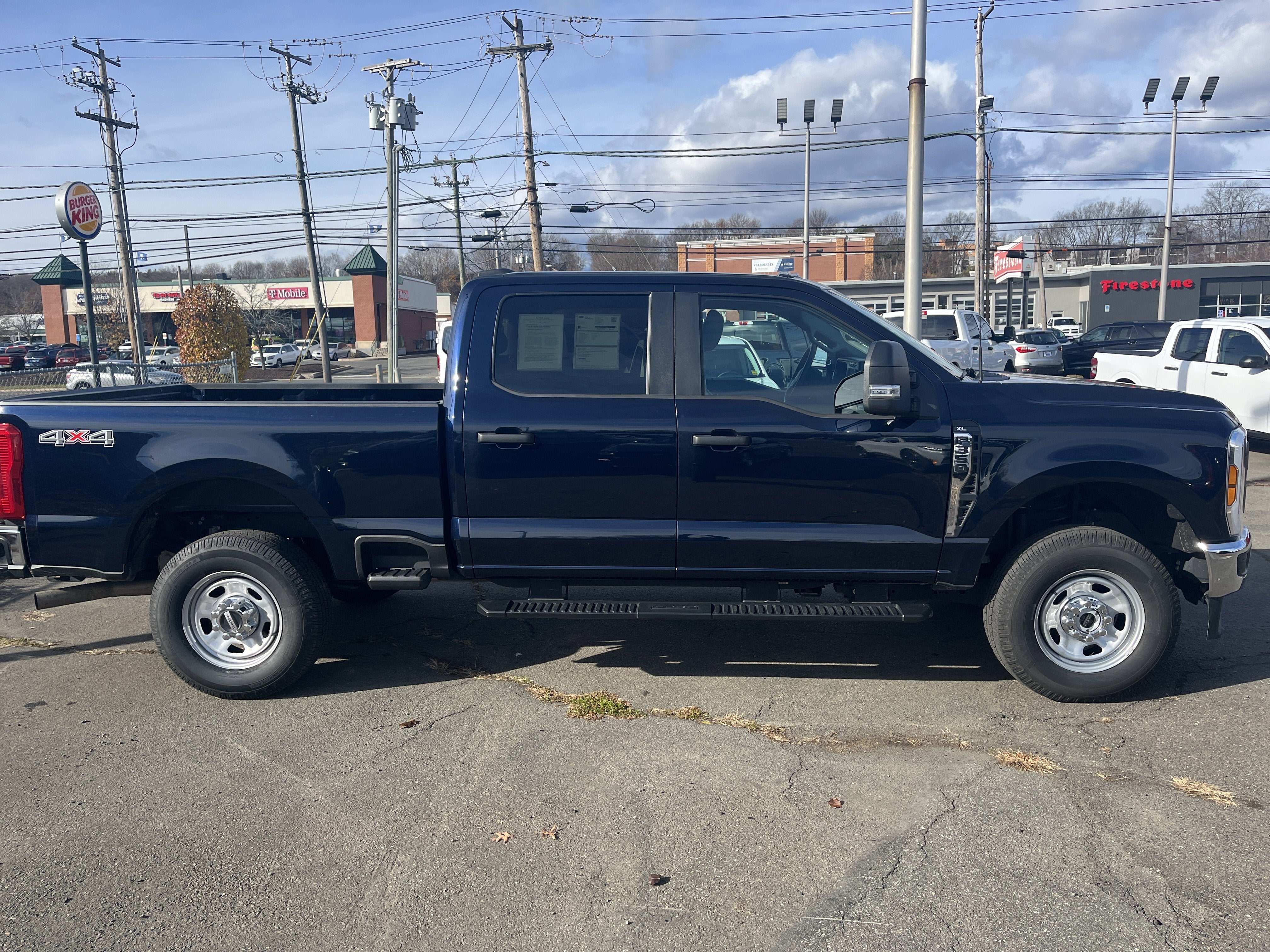 2024 Ford Super Duty F-350 SRW XL