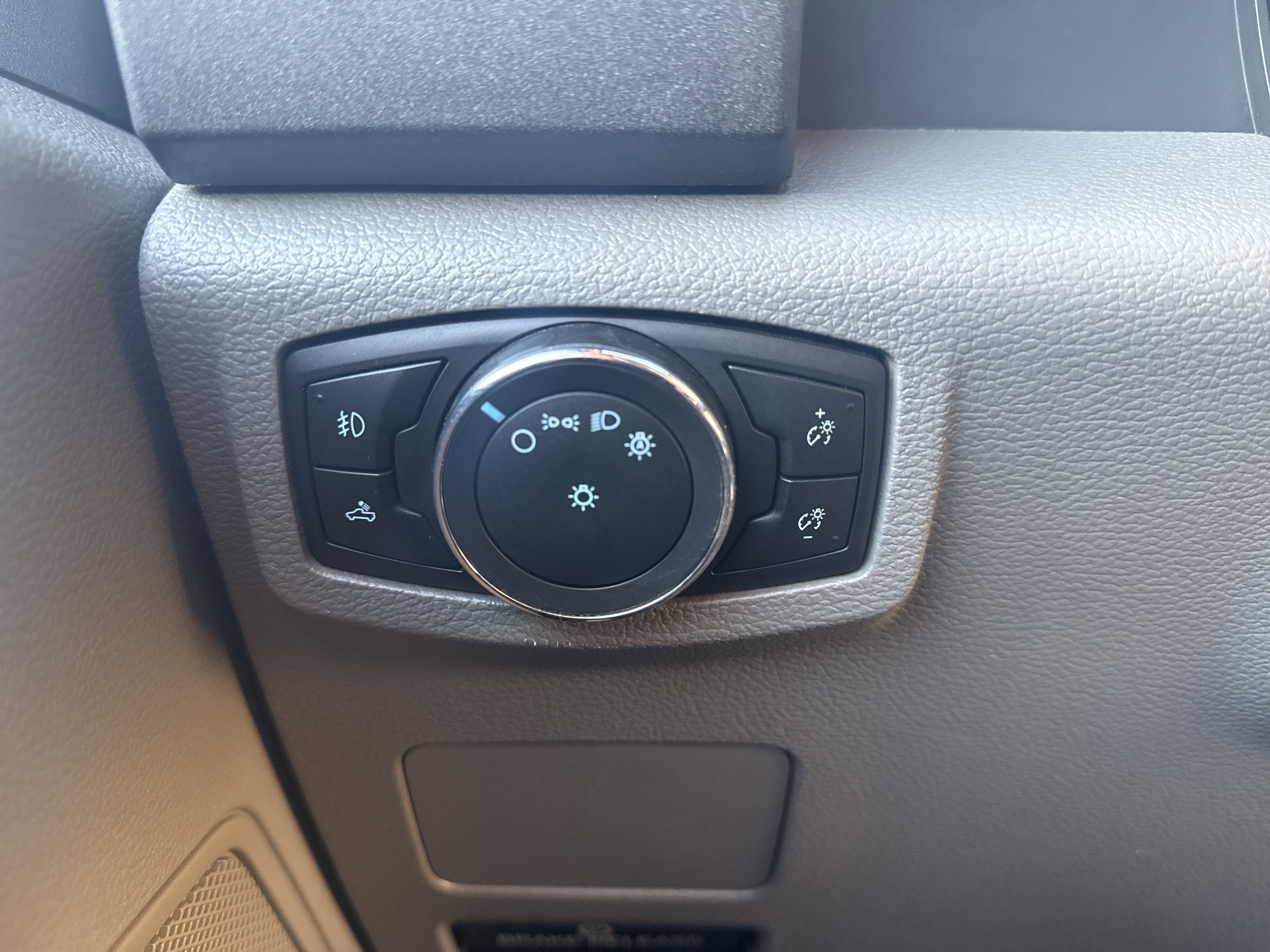 2022 Ford Super Duty F-350 SRW XL