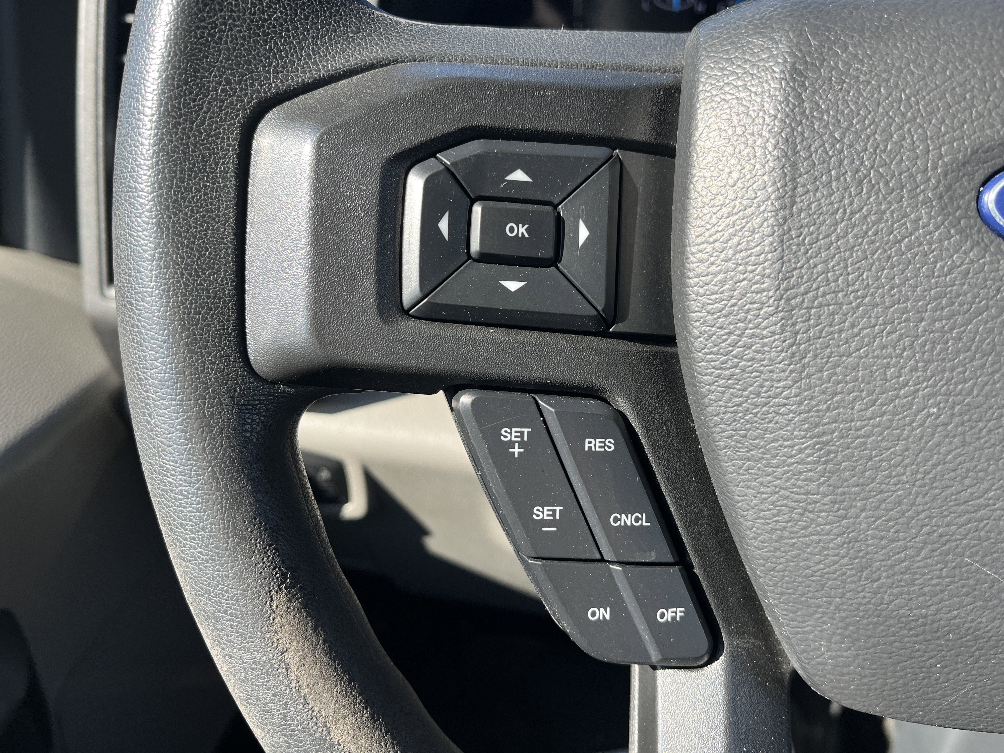 2022 Ford Super Duty F-350 SRW XL