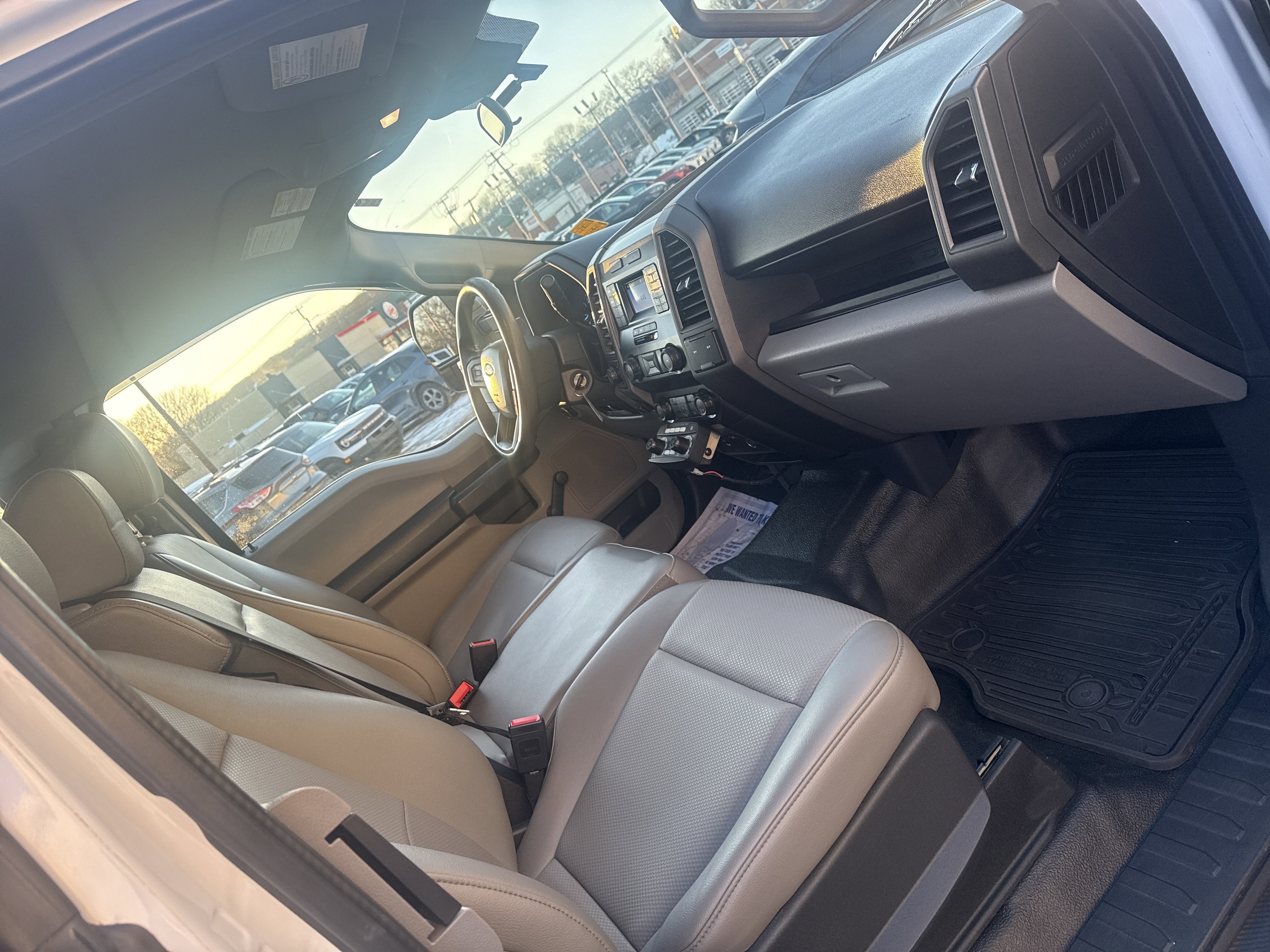 2022 Ford Super Duty F-350 SRW XL