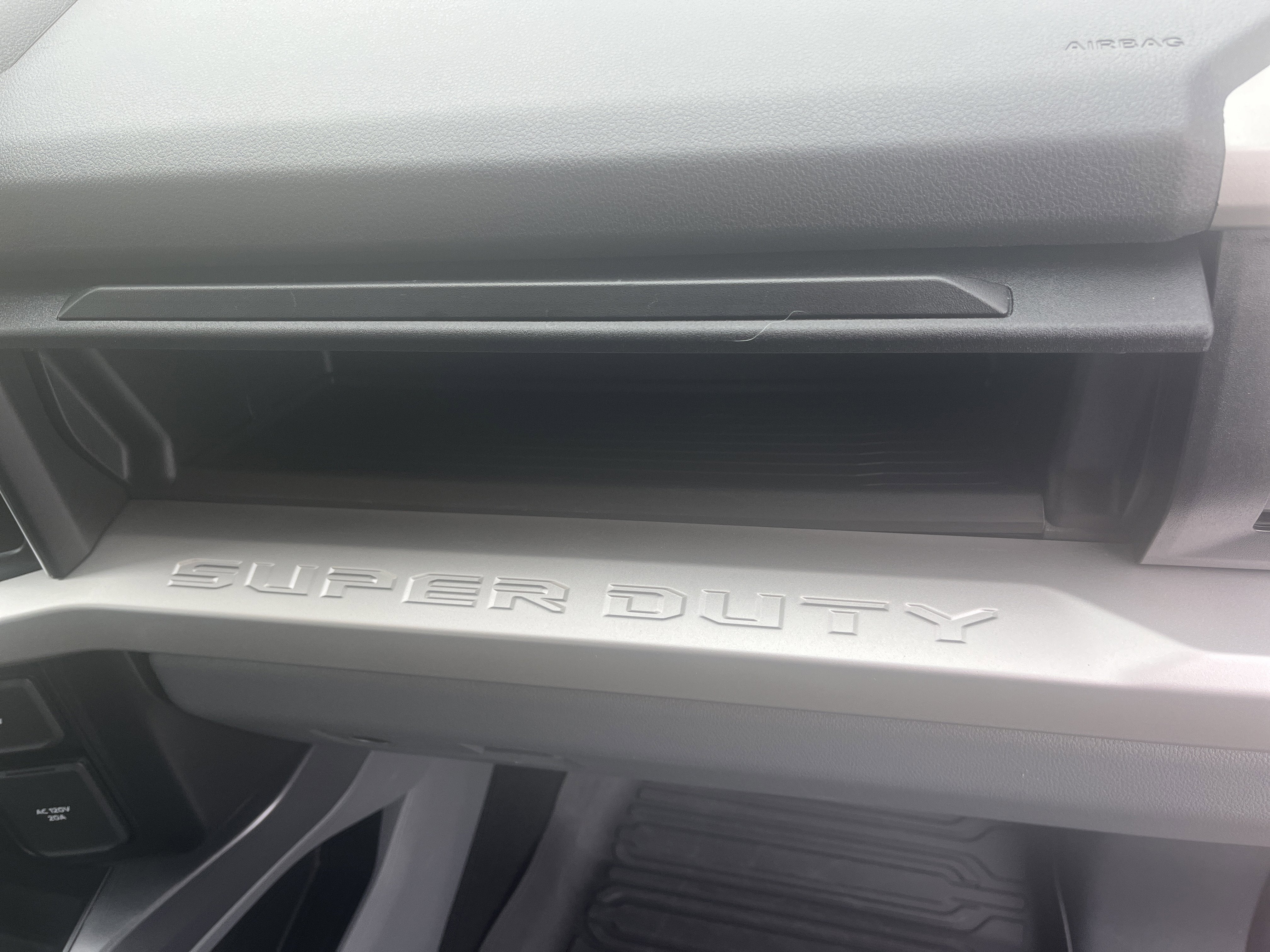 2024 Ford Super Duty F-350 SRW XLT