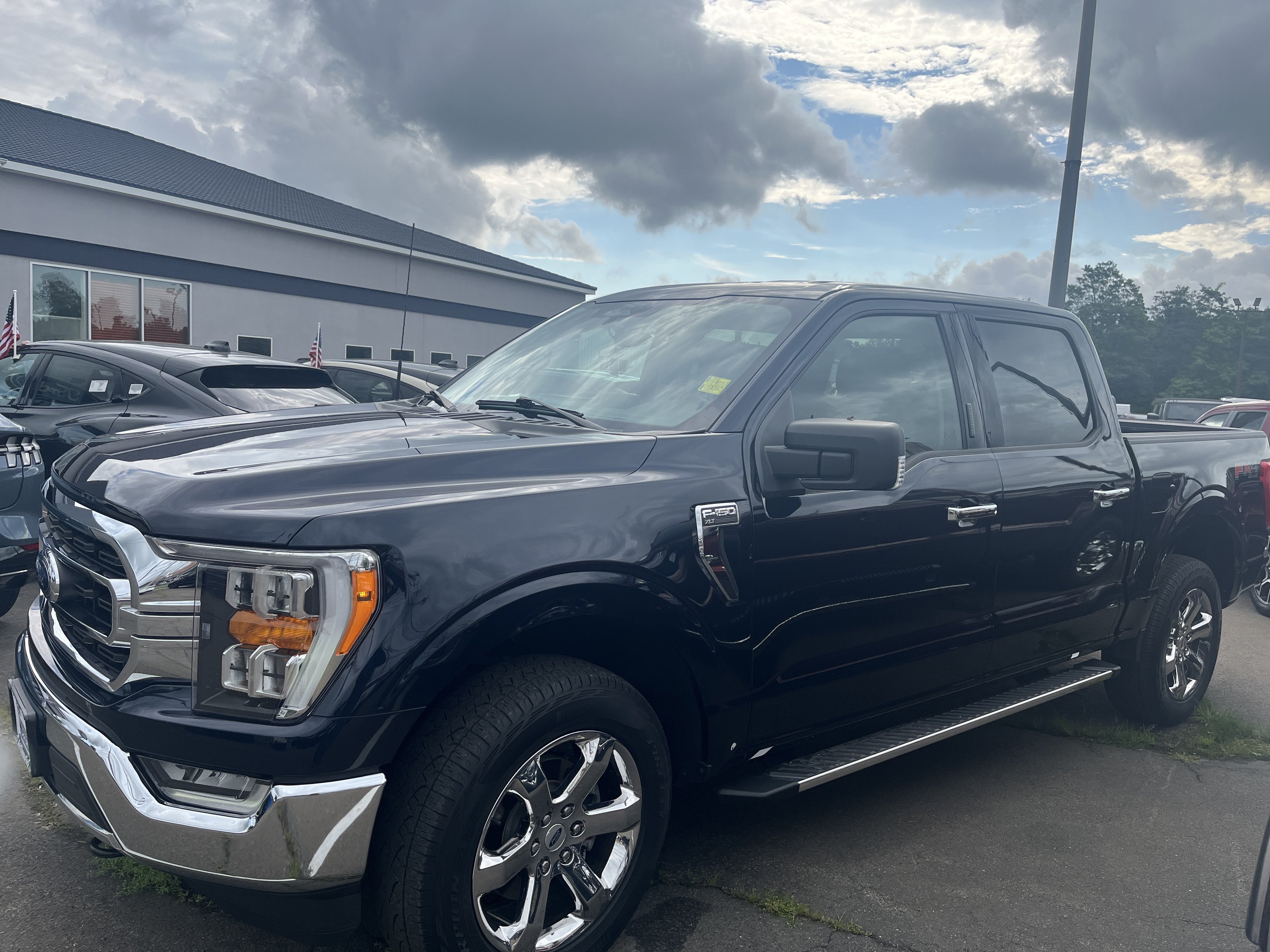 2023 Ford F-150 BASE