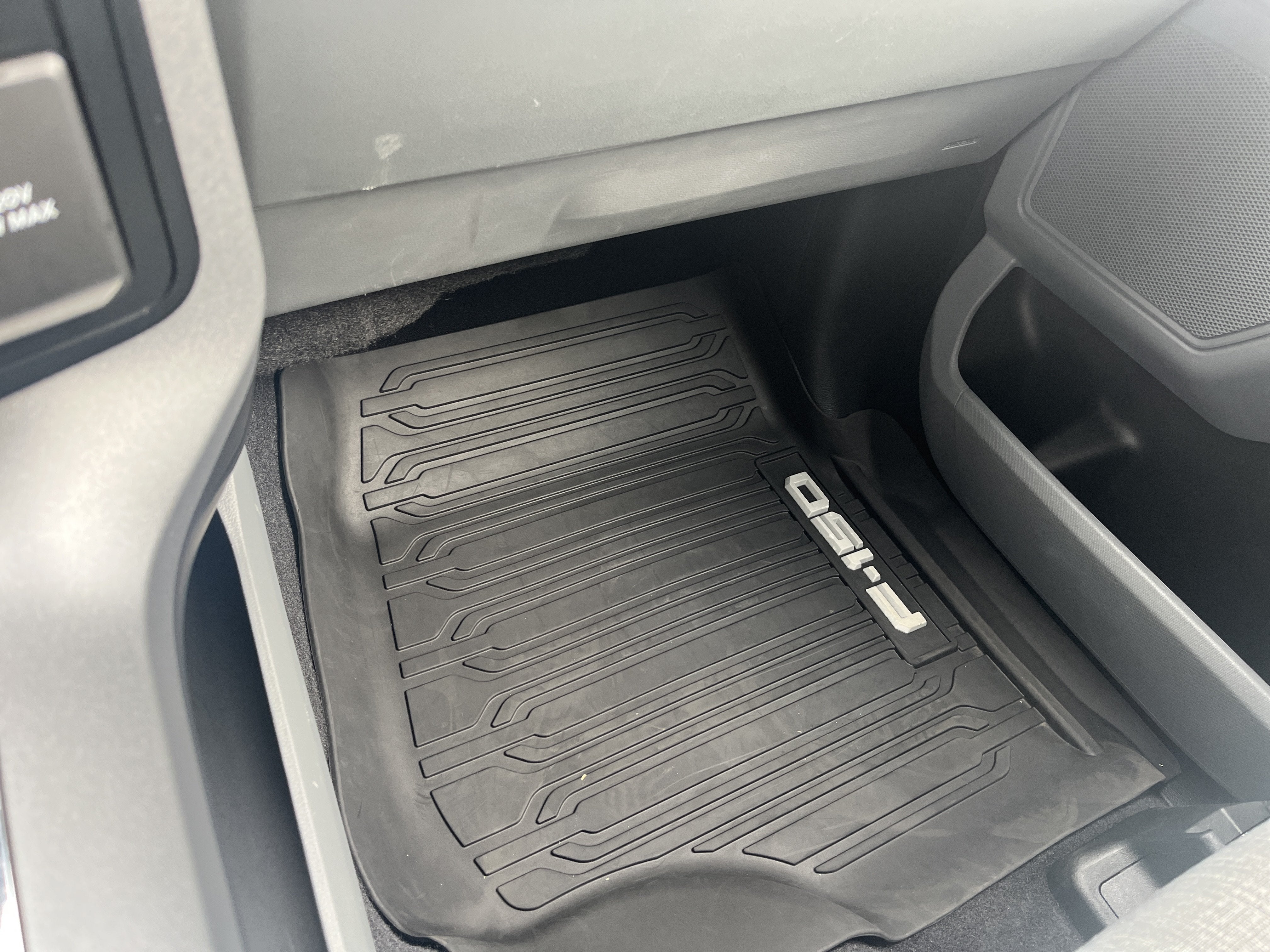 2023 Ford F-150 BASE