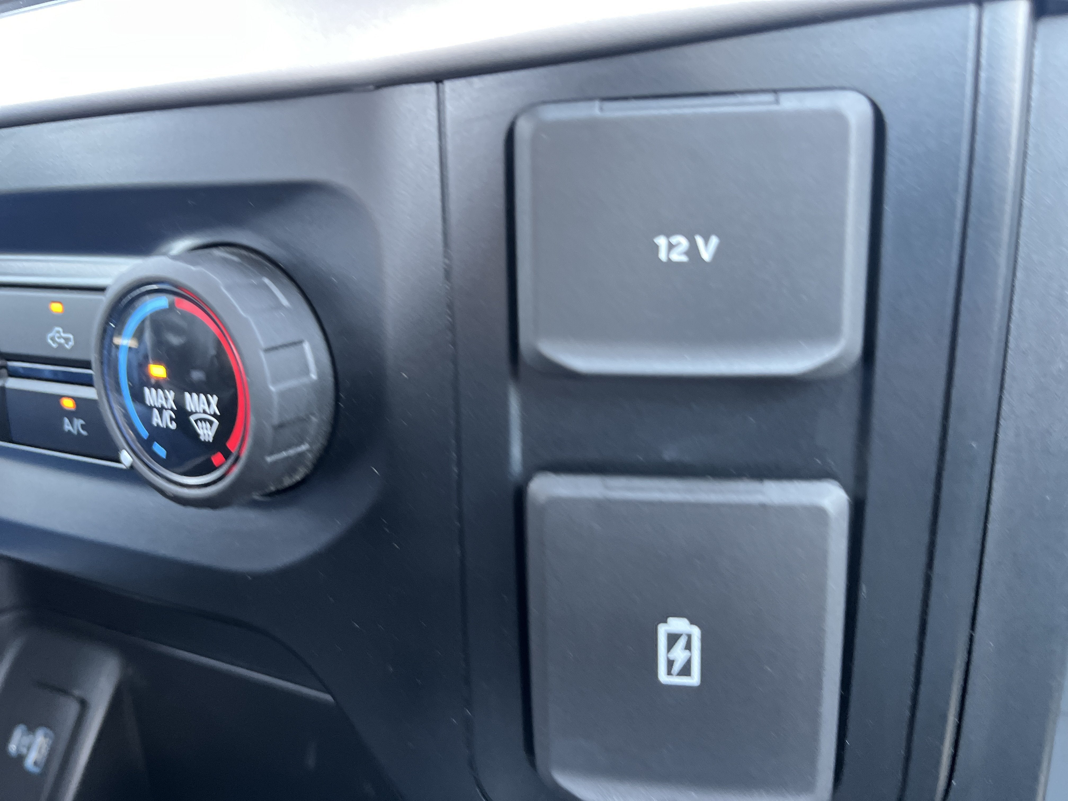 2023 Ford F-150 BASE