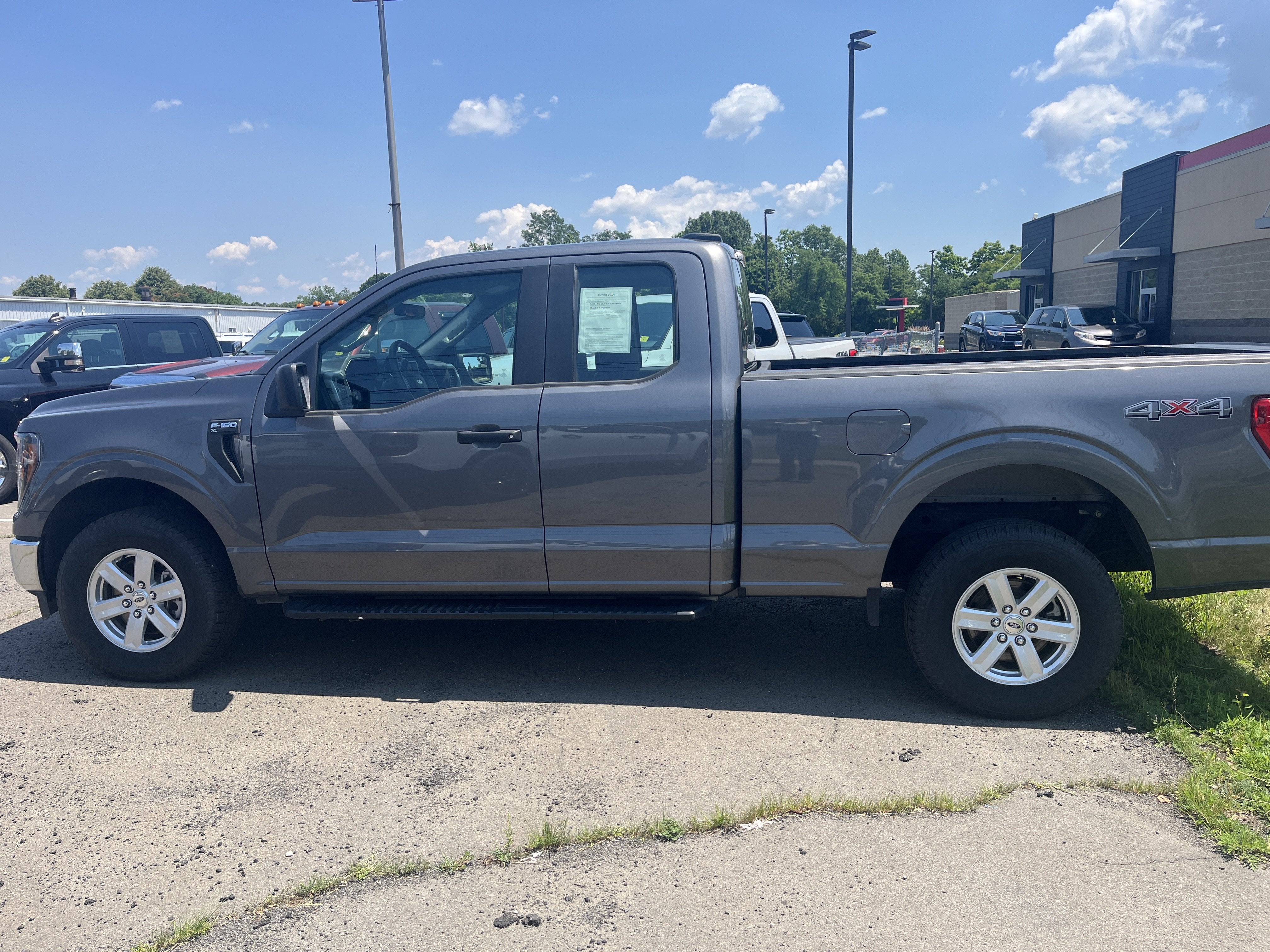 2023 Ford F-150 BASE