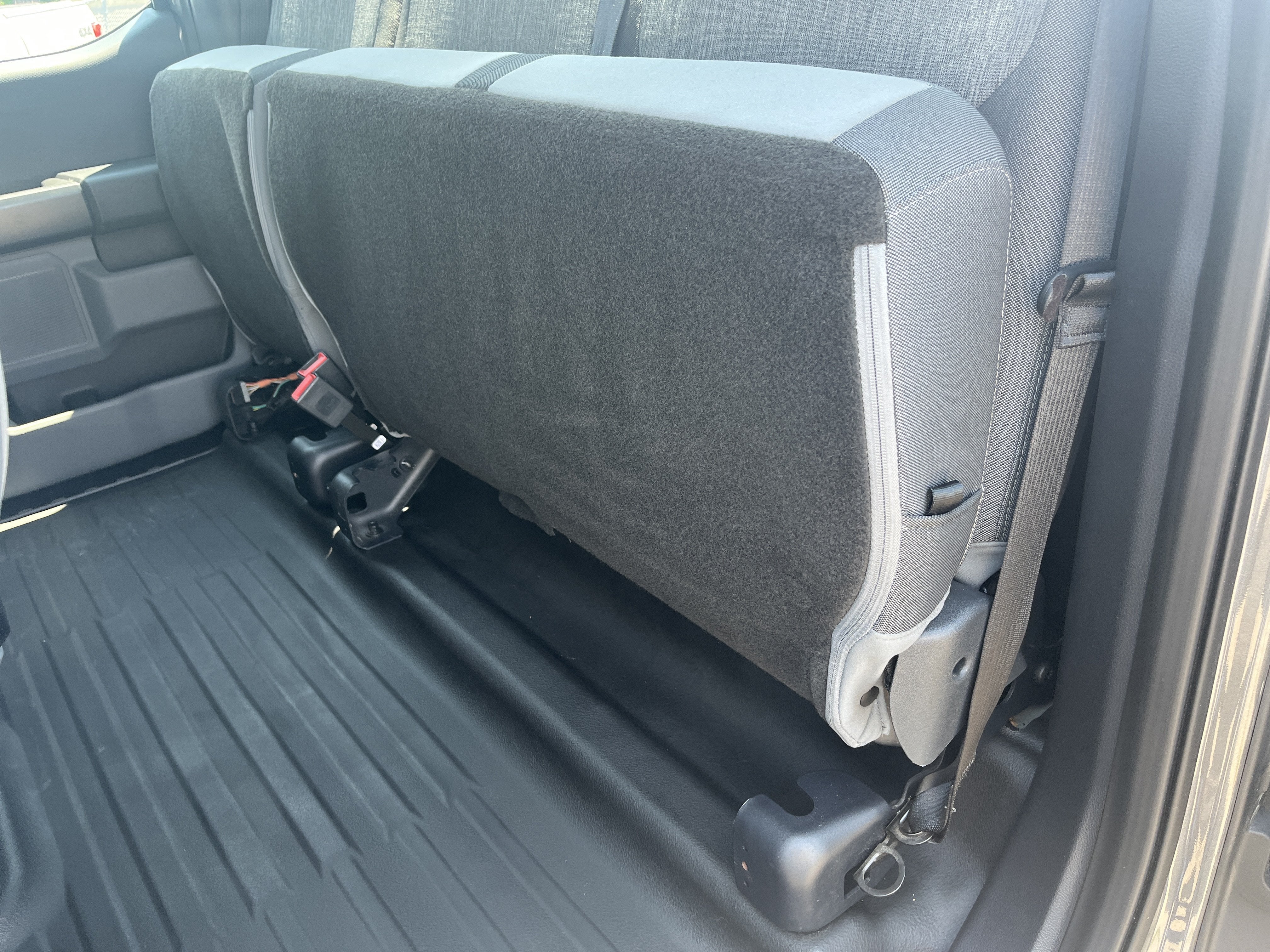 2023 Ford F-150 BASE