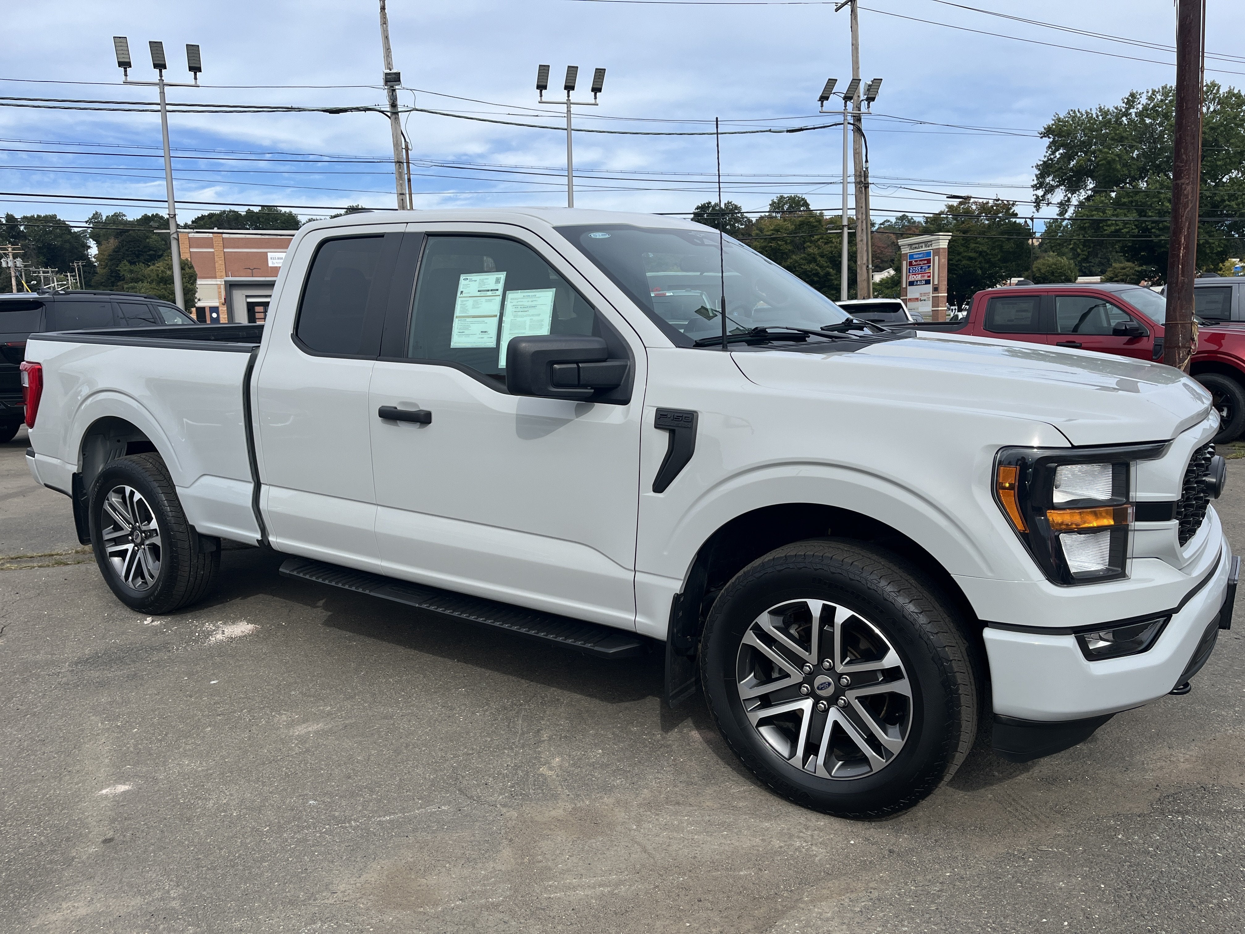 2023 Ford F-150 BASE