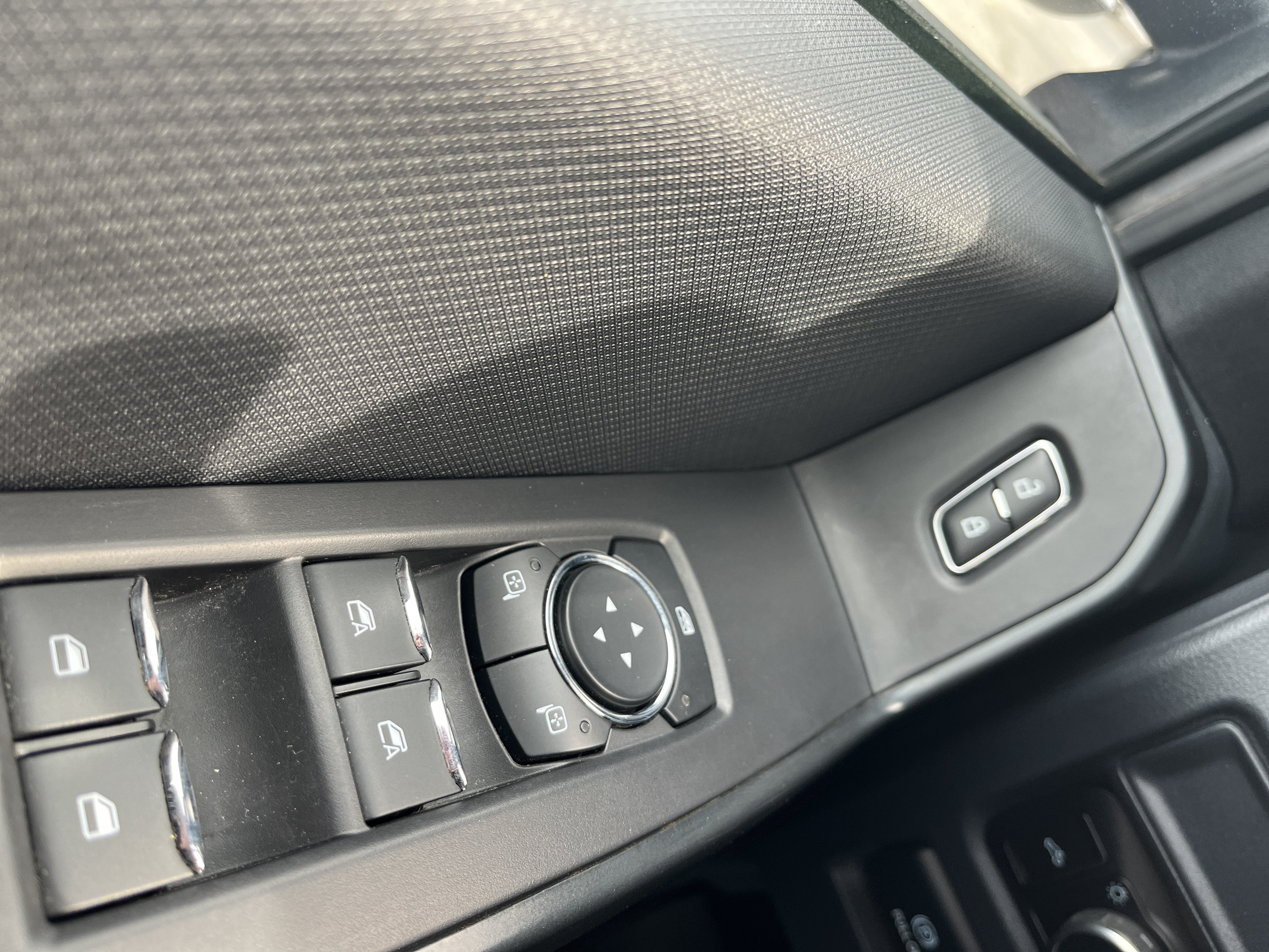 2023 Ford F-150 BASE