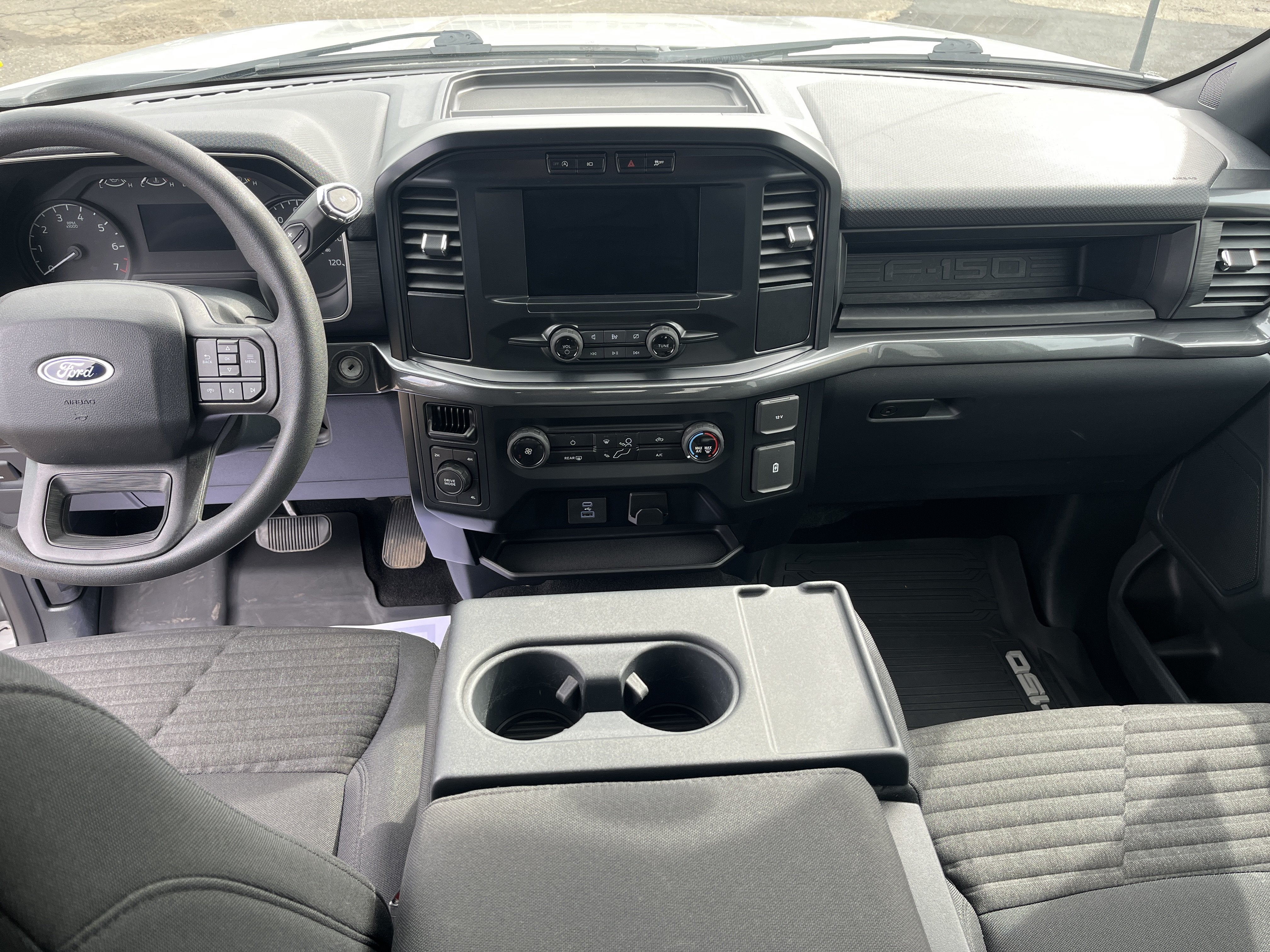 2023 Ford F-150 BASE