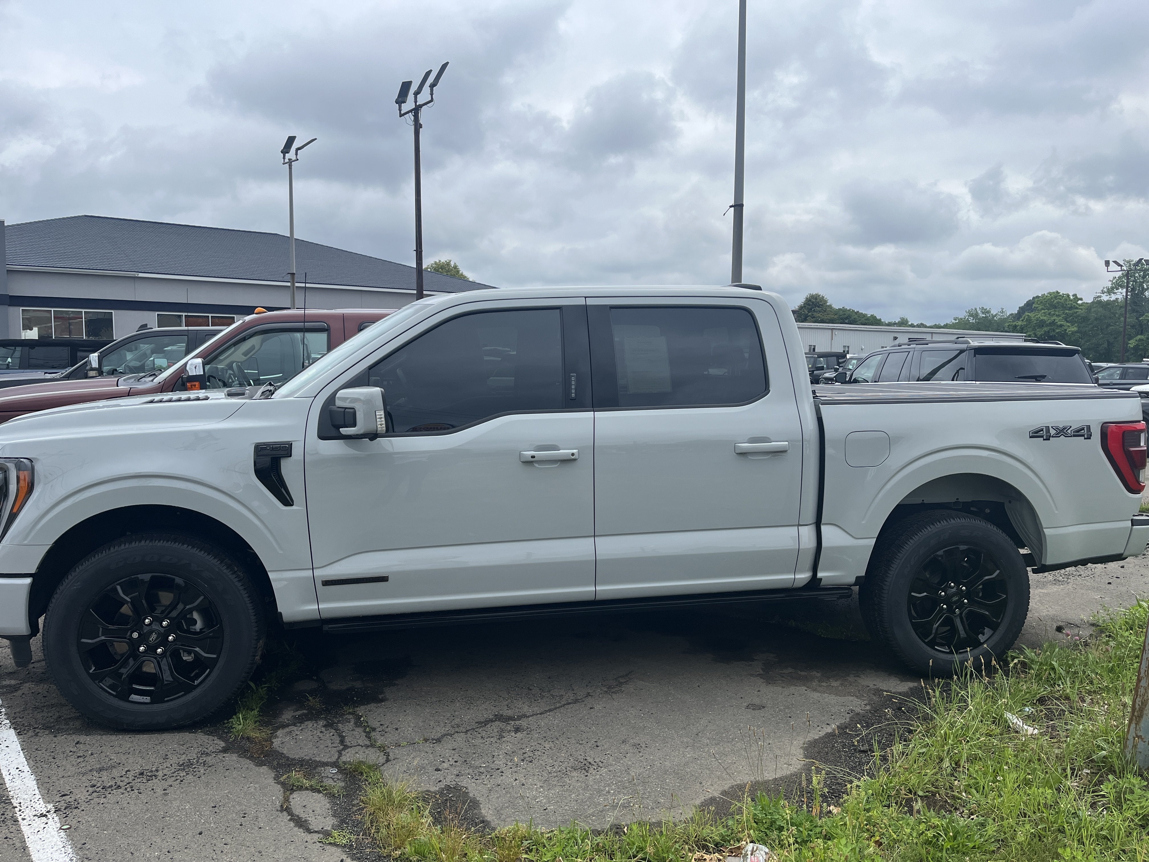 2023 Ford F-150 BASE