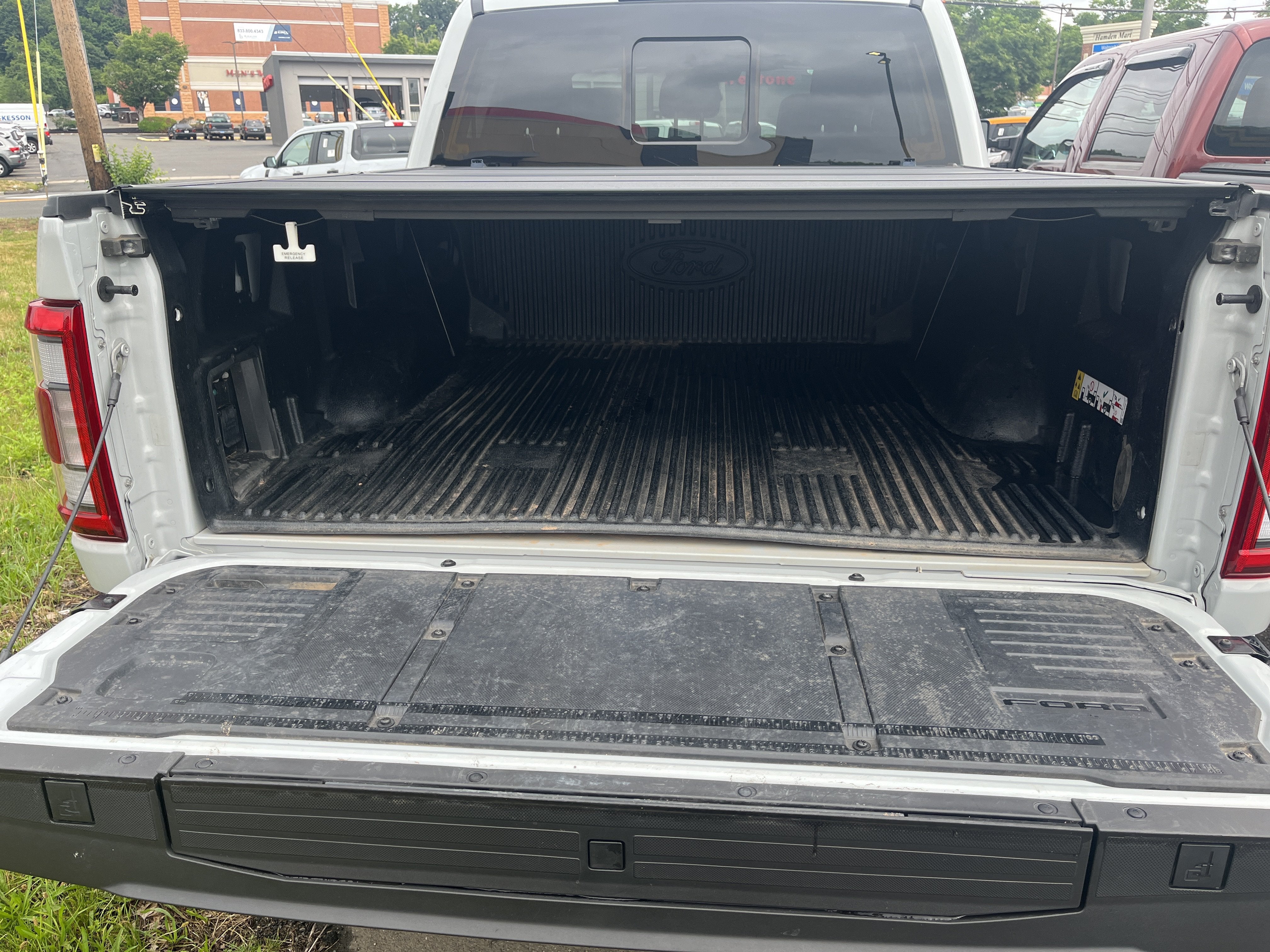 2023 Ford F-150 BASE