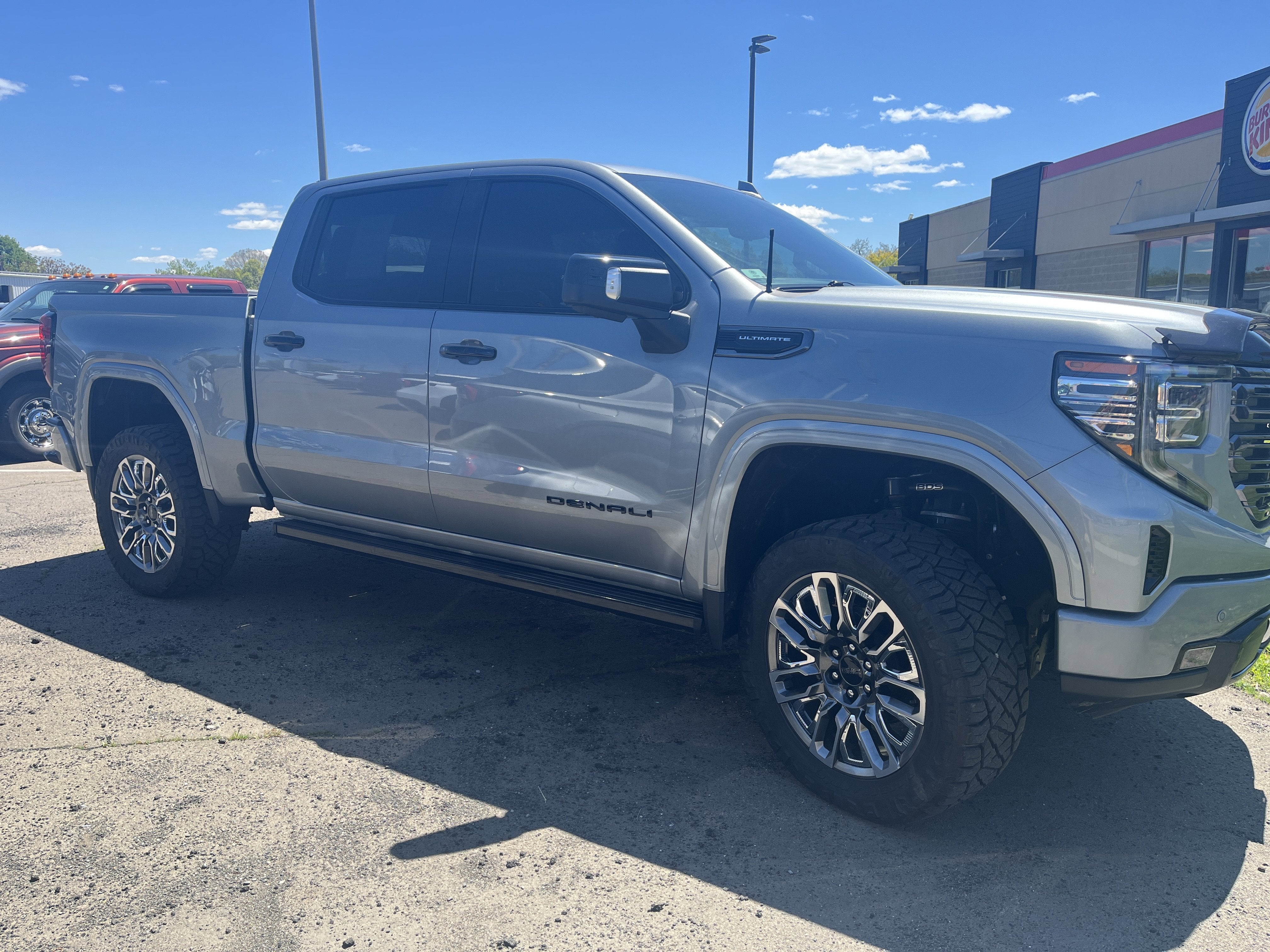 2025 GMC Sierra 4WD Crew Cab Short Box Denali Ultimate's photo