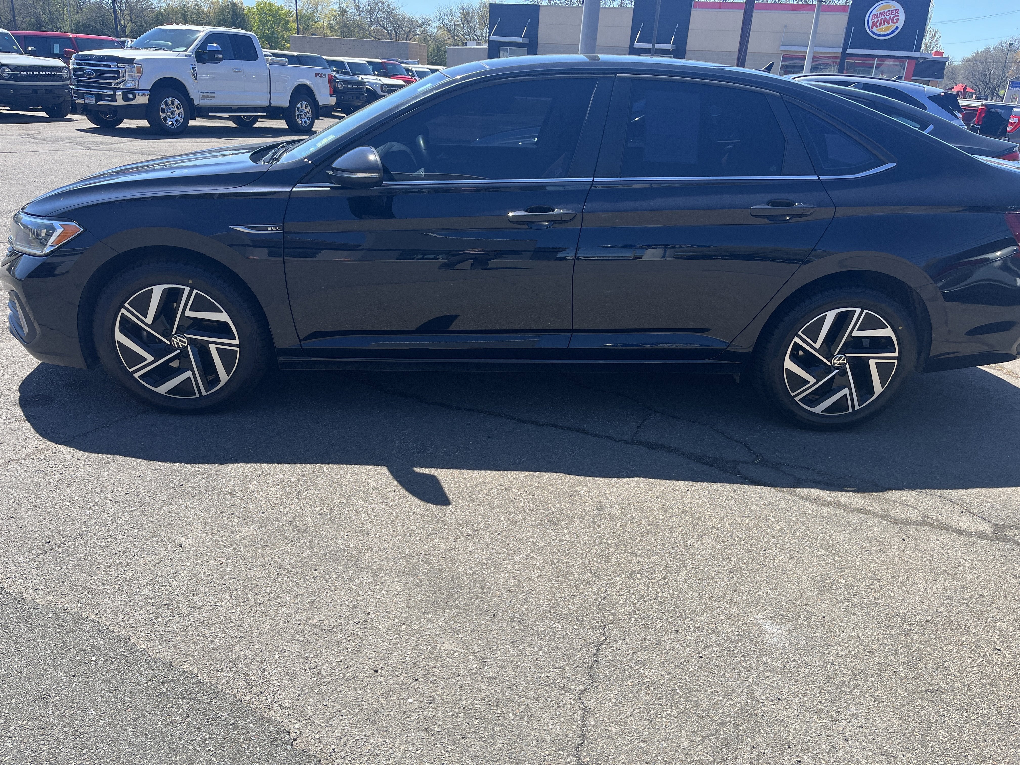 2022 Volkswagen Jetta SEL