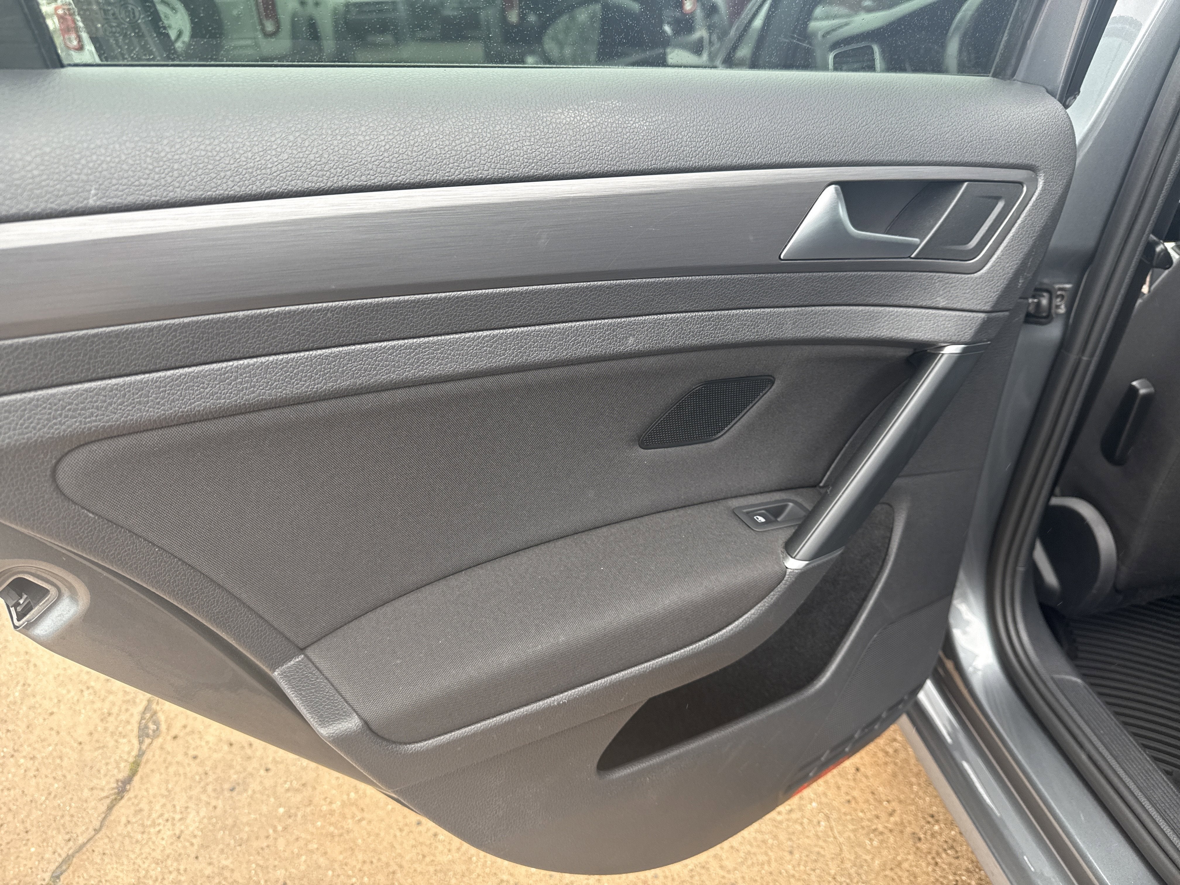 2019 Volkswagen Golf BLACK