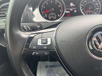2019 Volkswagen Golf BLACK