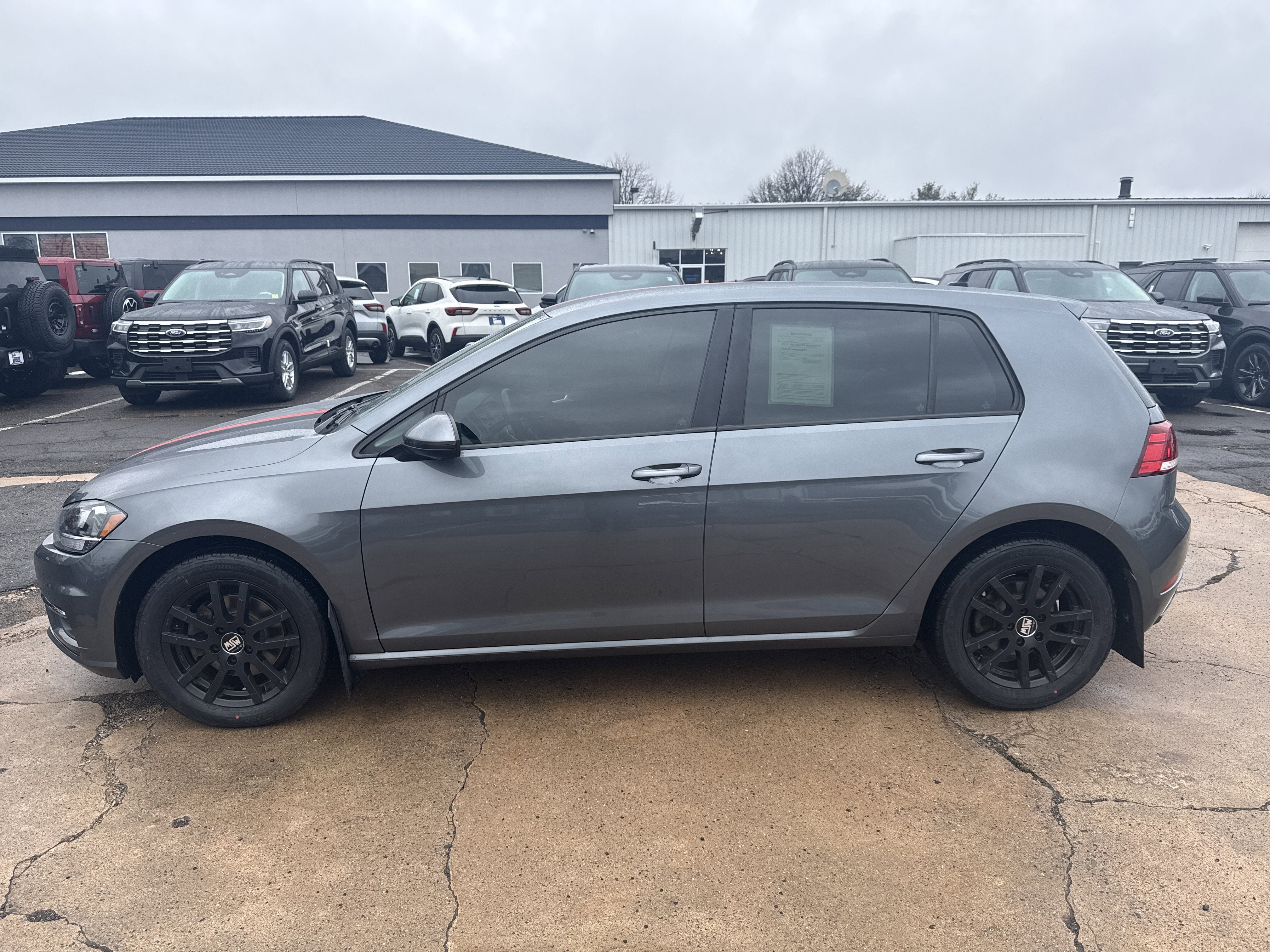 2019 Volkswagen Golf BLACK