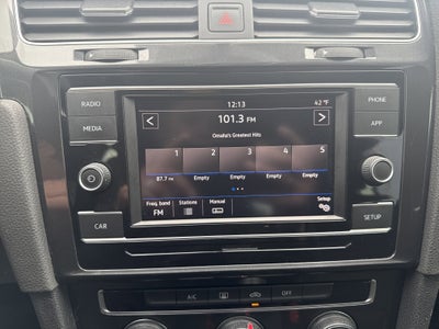 2019 Volkswagen Golf BLACK
