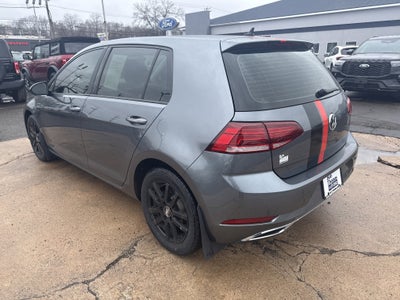 2019 Volkswagen Golf BLACK