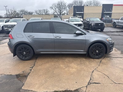 2019 Volkswagen Golf BLACK