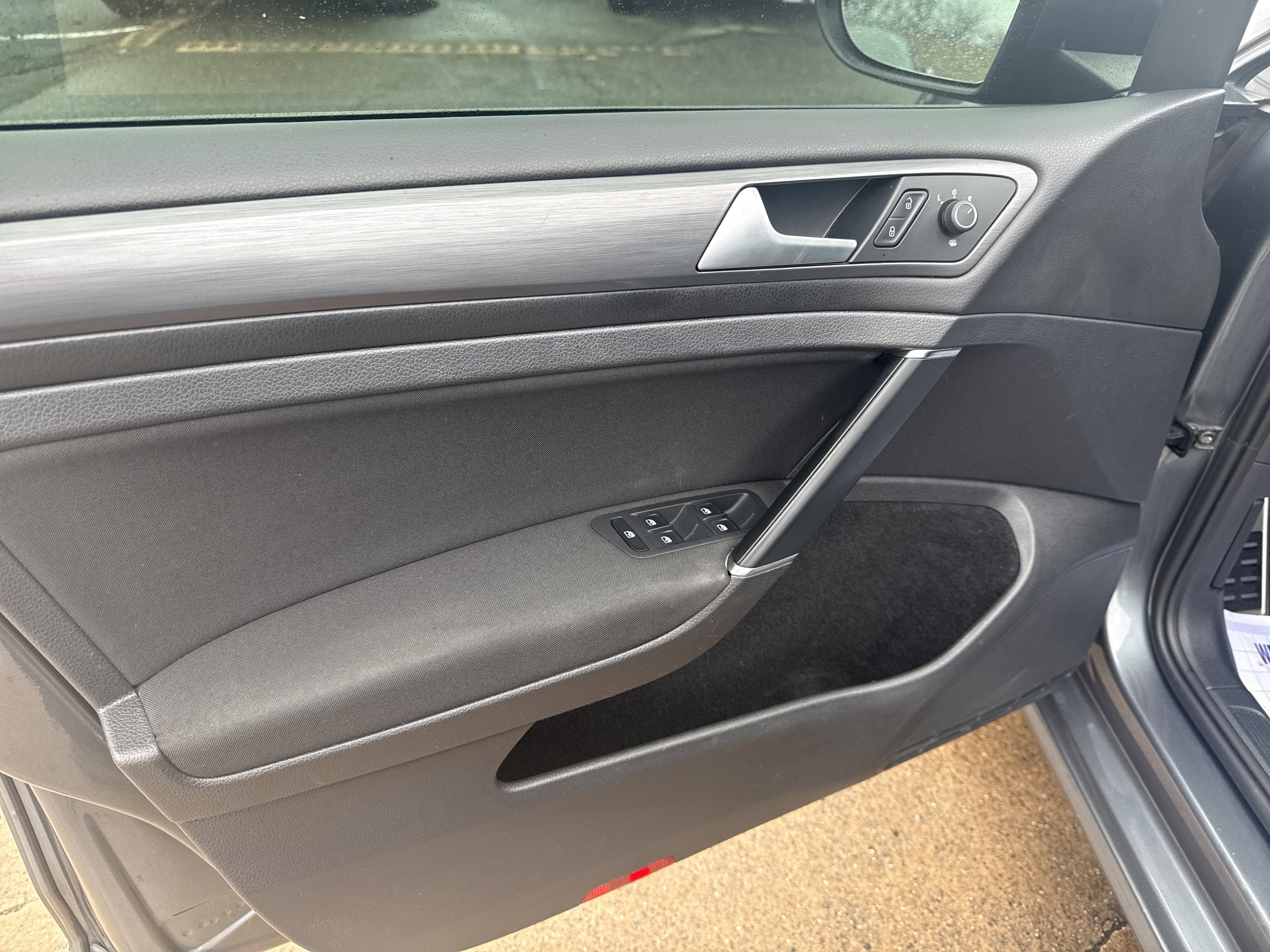 2019 Volkswagen Golf BLACK