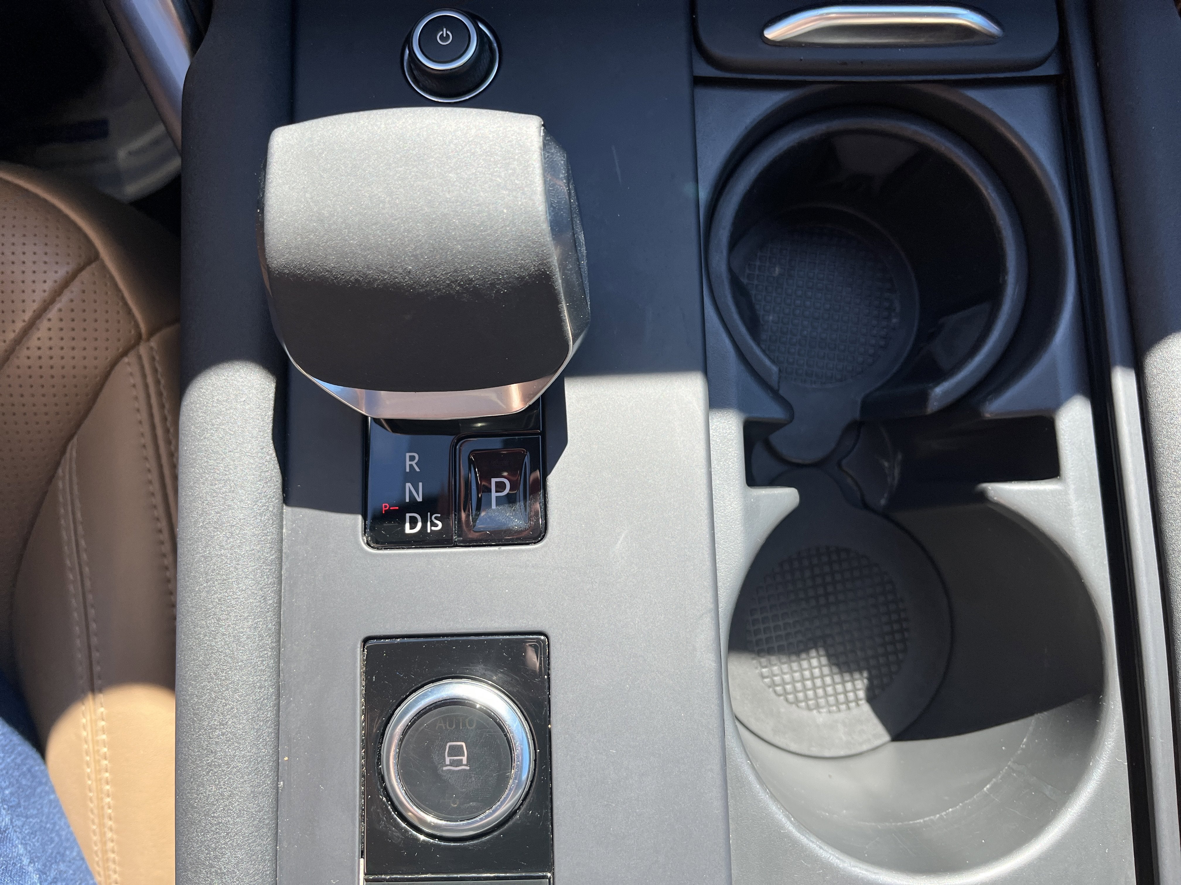 2024 Land Rover Discovery Dynamic SE
