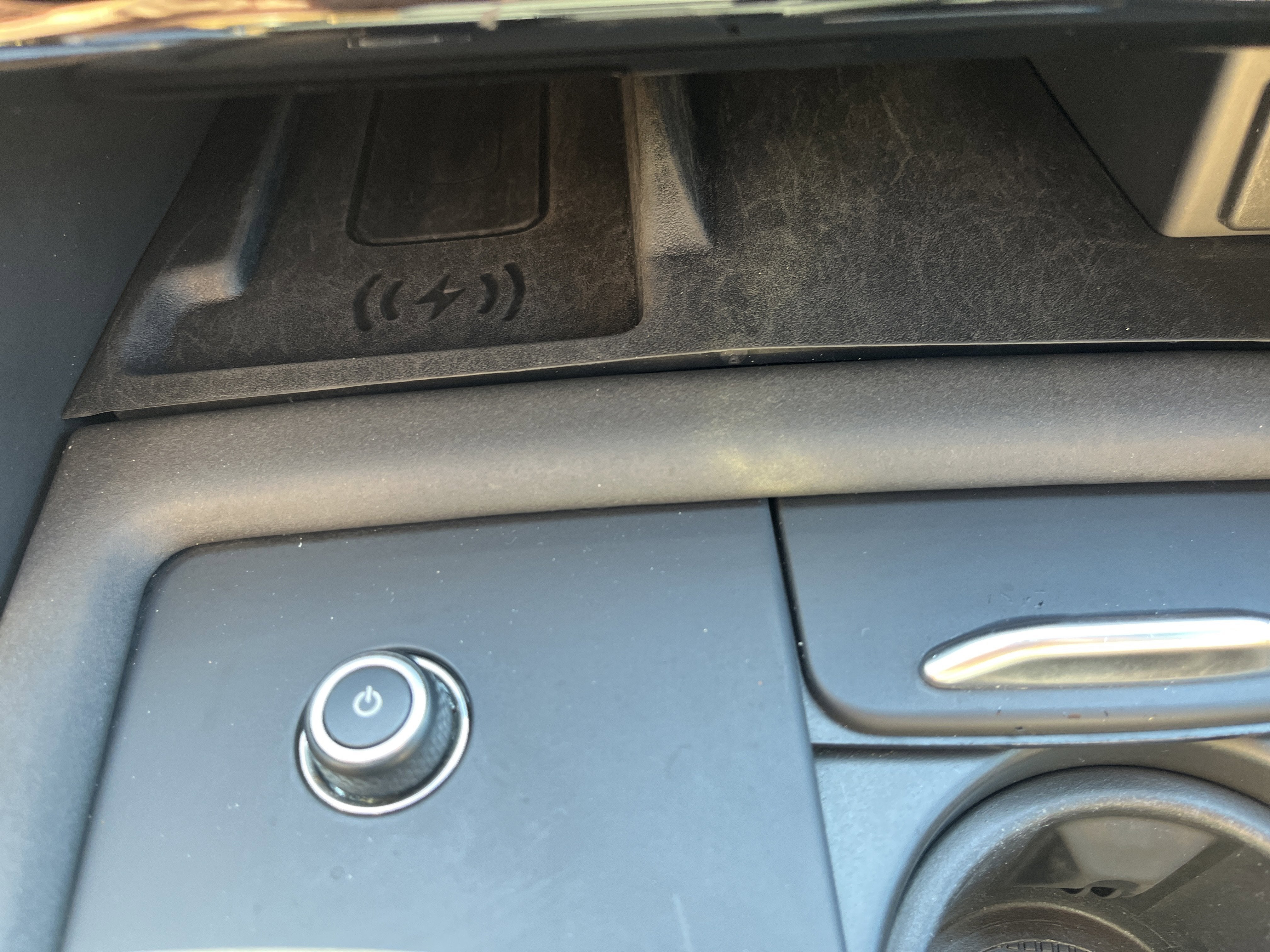 2024 Land Rover Discovery Dynamic SE