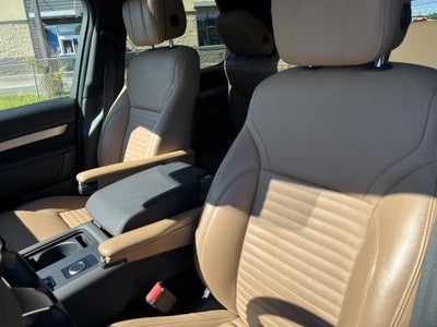 2024 Land Rover Discovery Dynamic SE