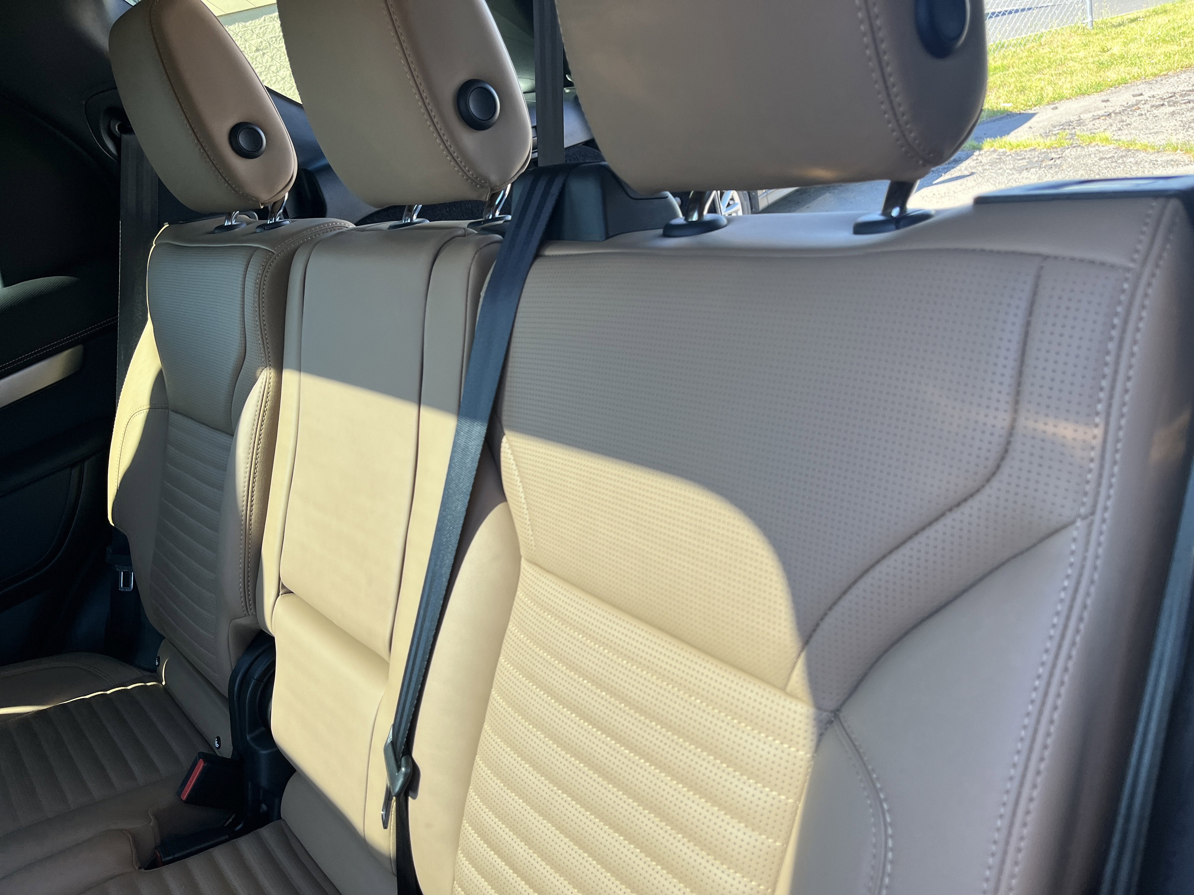 2024 Land Rover Discovery Dynamic SE