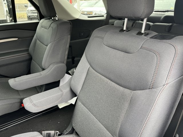 2026 Ford Explorer Base