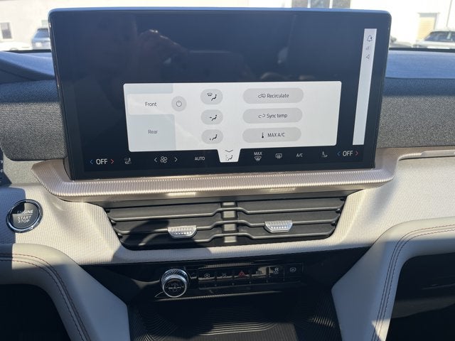 2027 Ford Explorer Active w/200A Pkg