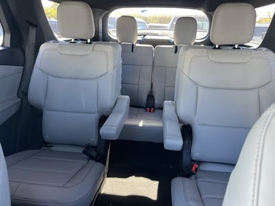 2027 Ford Explorer Active w/200A Pkg