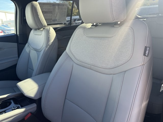 2027 Ford Explorer Active w/200A Pkg