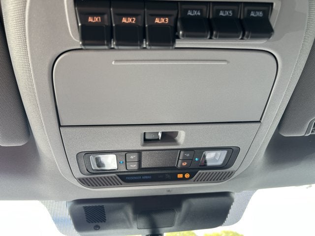 2027 Ford Super Duty F-250 SRW XL