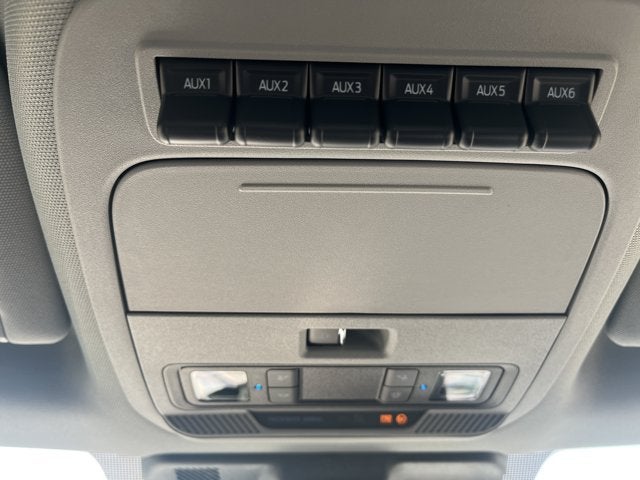 2027 Ford Super Duty F-250 SRW XLT