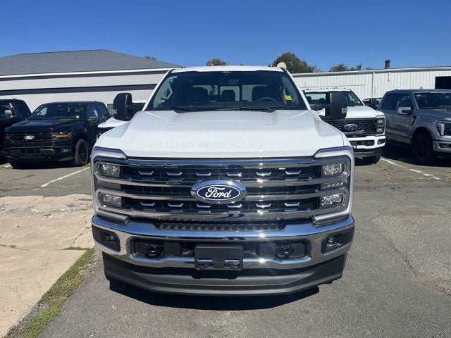 2027 Ford Super Duty F-250 SRW XLT
