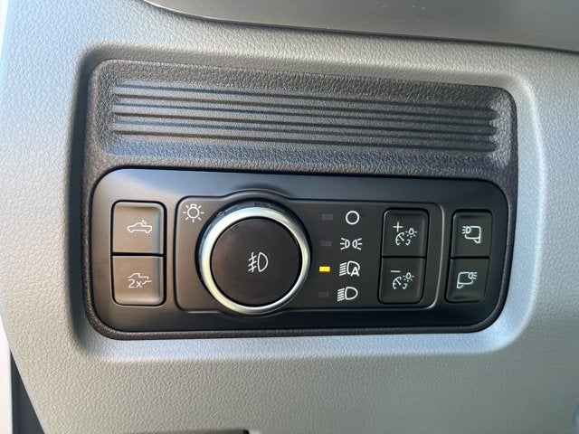 2027 Ford Super Duty F-250 SRW XLT