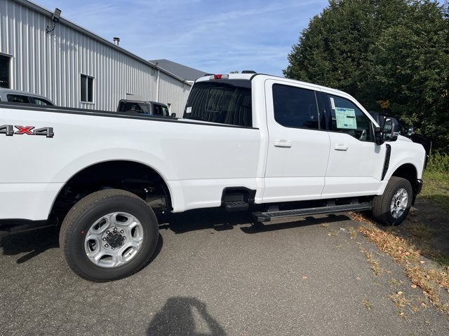 2026 Ford Super Duty F-350 SRW XLT
