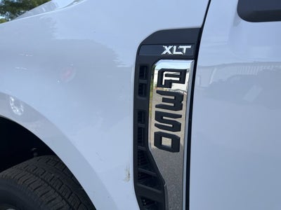 2026 Ford Super Duty F-350 SRW XLT