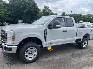 2026 Ford Super Duty F-350 SRW F-350® XLT