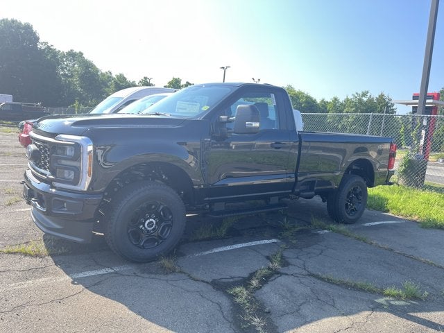2025 Ford Super Duty F-350 SRW XL
